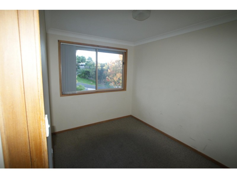 11 Hawks Nest Place, Surfside NSW 2536