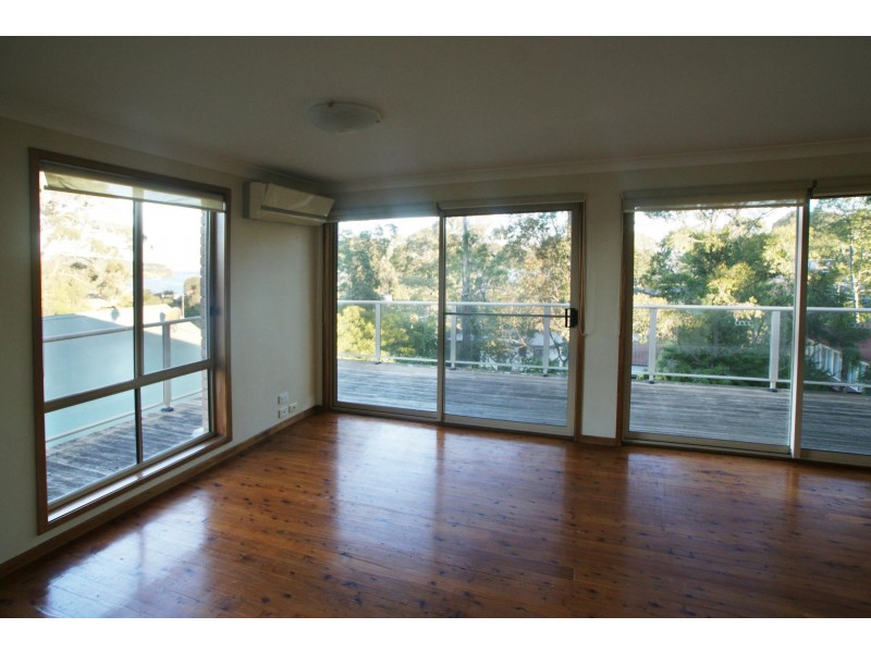 11 Hawks Nest Place, Surfside NSW 2536