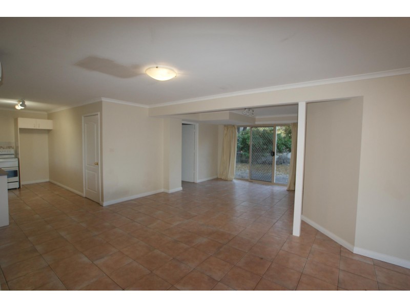 11 Hawks Nest Place, Surfside NSW 2536