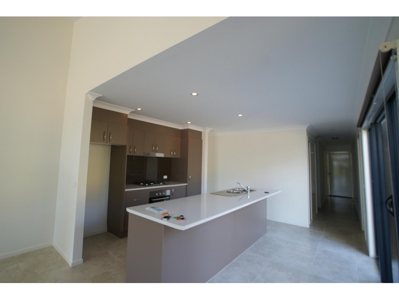 42B Broomfield Cres, Long Beach NSW 2536