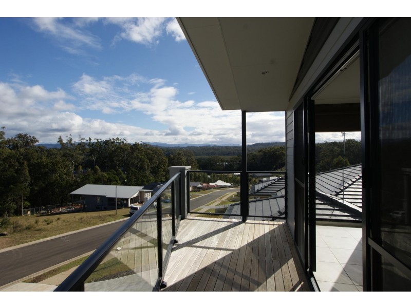 42B Broomfield Cres, Long Beach NSW 2536