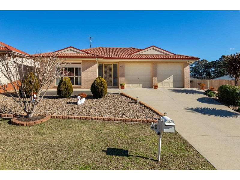 40 Courtenay Crescent, Long Beach NSW 2536