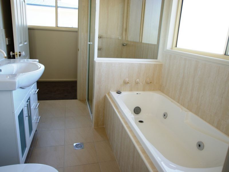 545 George Bass Drive, Malua Bay NSW 2536