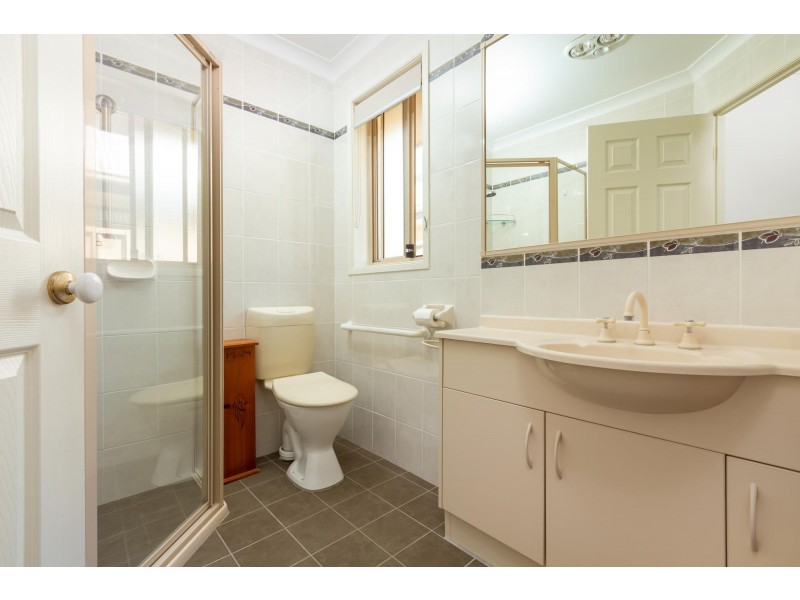 42 Bellbird Drive, Malua Bay NSW 2536