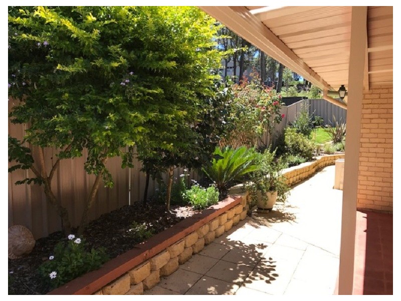 42 Bellbird Drive, Malua Bay NSW 2536