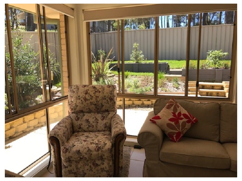 42 Bellbird Drive, Malua Bay NSW 2536