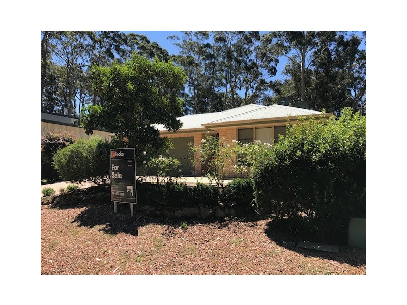 42 Bellbird Drive, Malua Bay NSW 2536