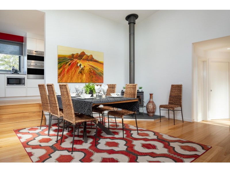 4 Spotted Gum Place, North Batemans Bay NSW 2536