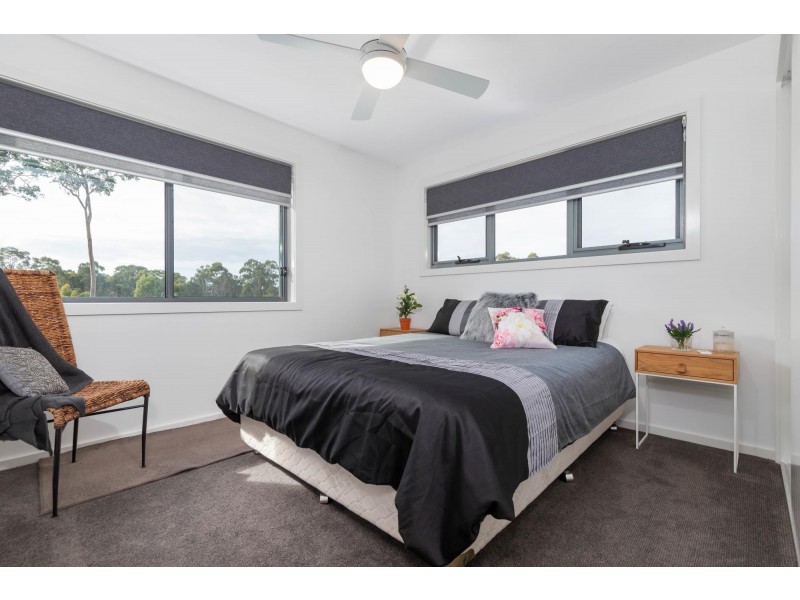 4 Spotted Gum Place, North Batemans Bay NSW 2536