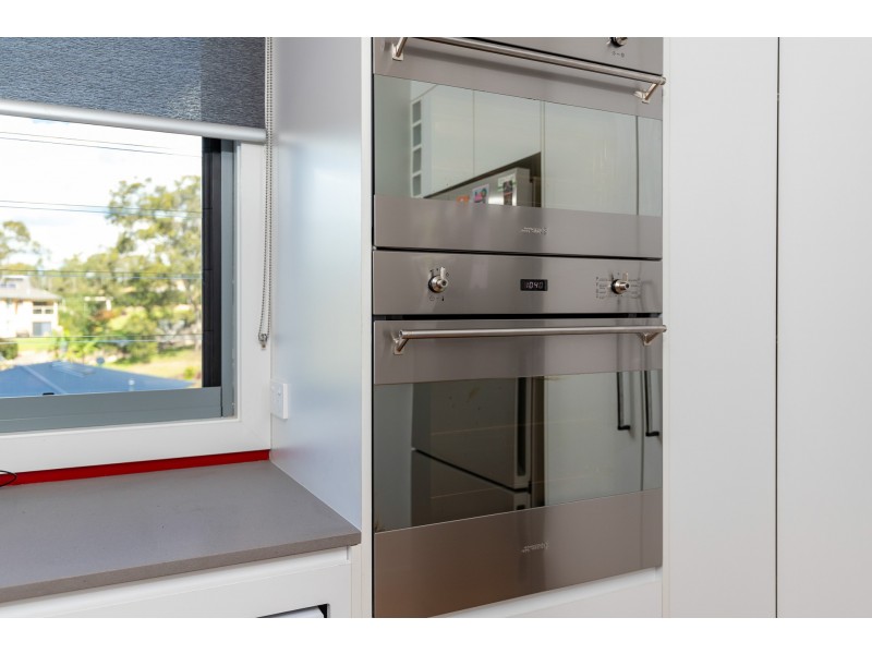 4 Spotted Gum Place, North Batemans Bay NSW 2536