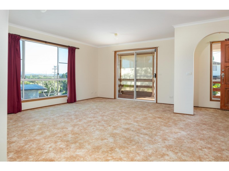 2 Joseph Street, Batehaven NSW 2536