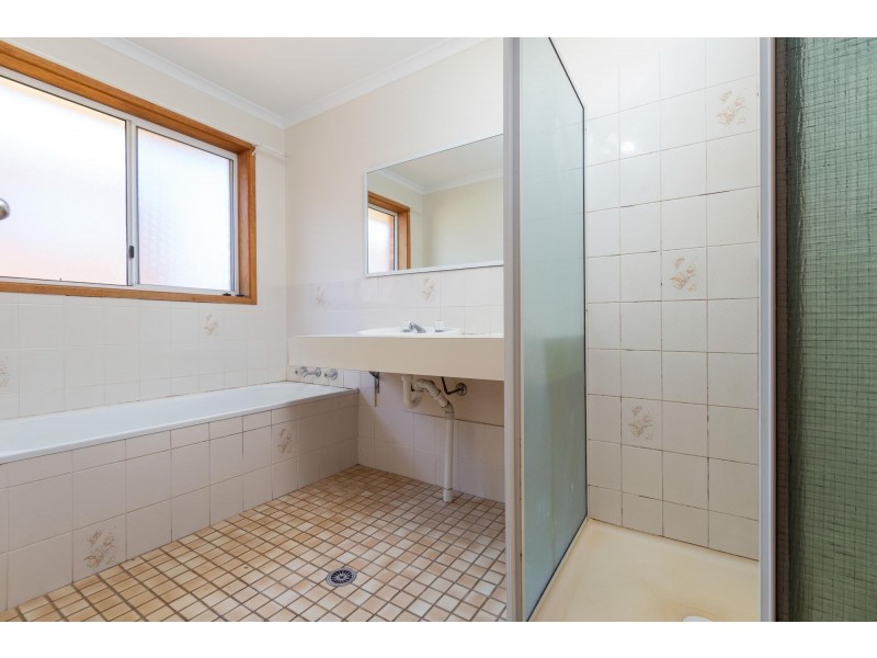 2 Joseph Street, Batehaven NSW 2536