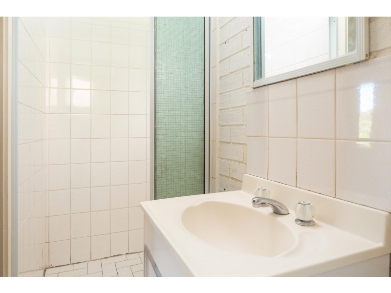 2 Joseph Street, Batehaven NSW 2536