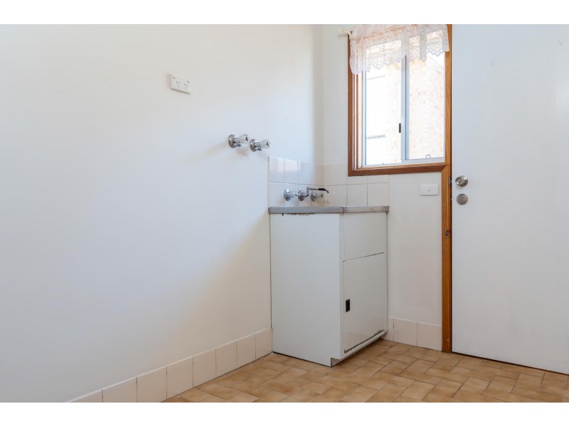 2 Joseph Street, Batehaven NSW 2536