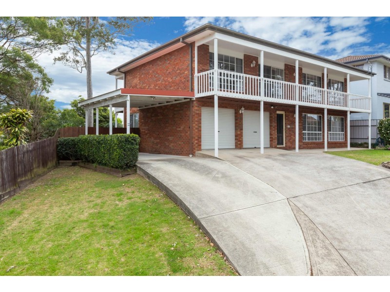 16 Bronte Crescent, Sunshine Bay NSW 2536