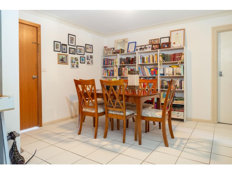 4 Cook Avenue, Surf Beach NSW 2536