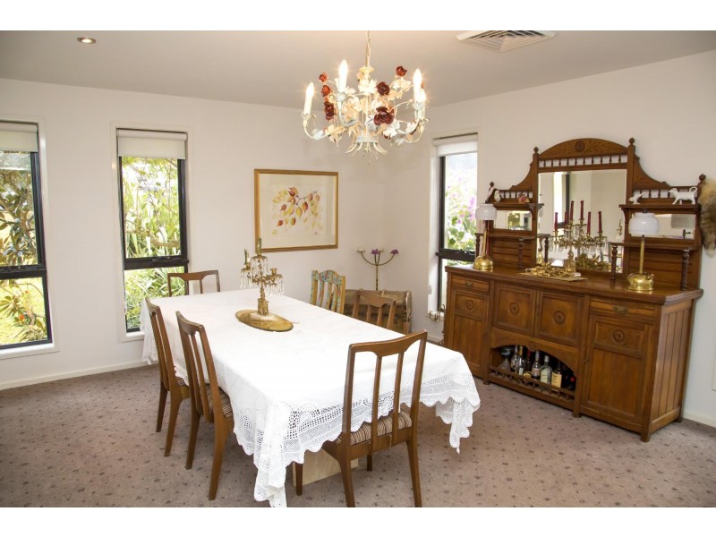7 Oakwood Way, Catalina NSW 2536