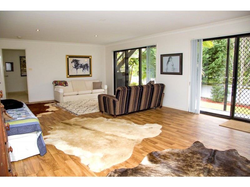 7 Oakwood Way, Catalina NSW 2536