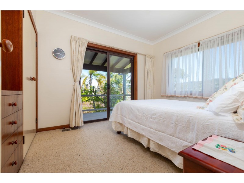 56 Cook Avenue, Surf Beach NSW 2536