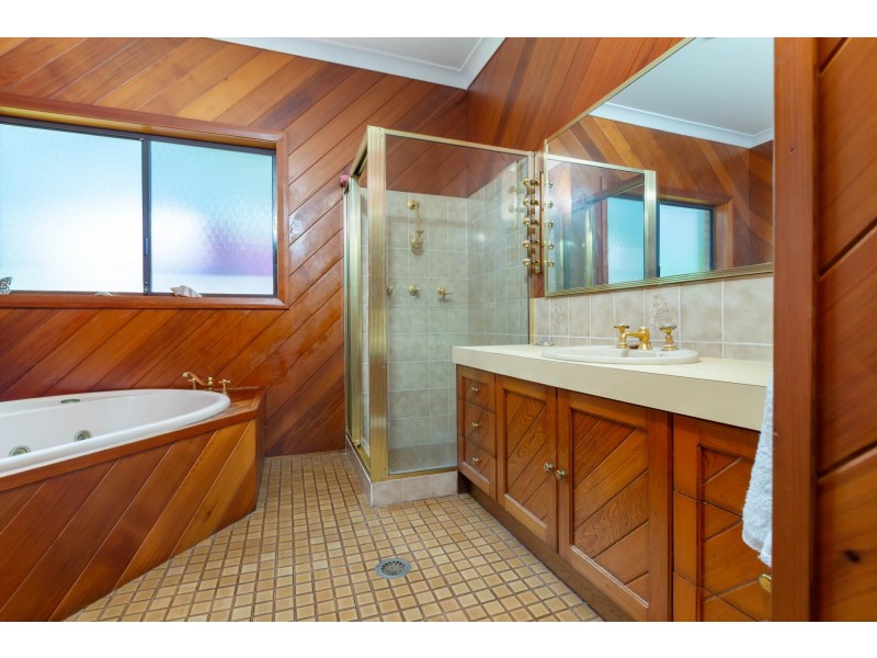56 Cook Avenue, Surf Beach NSW 2536