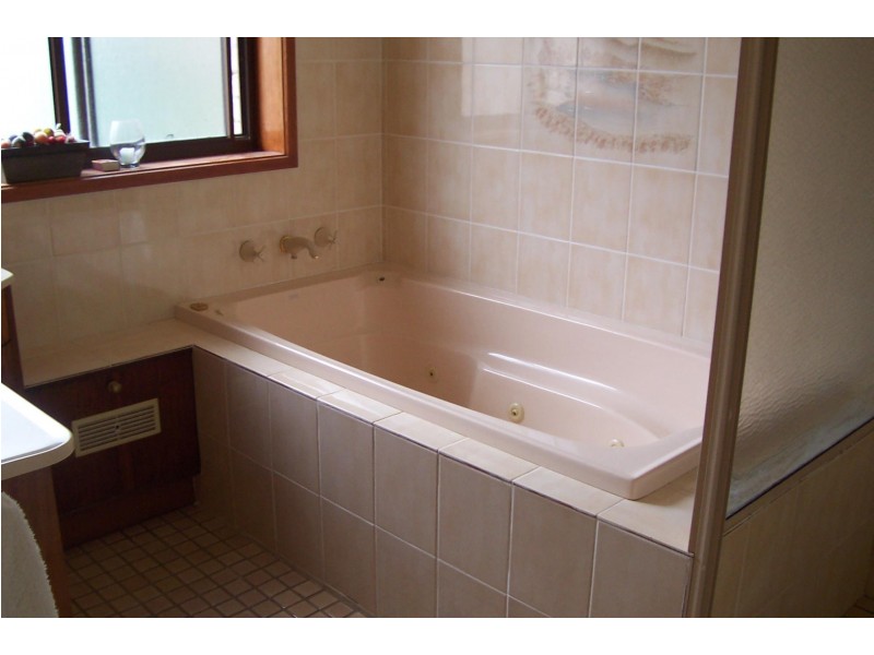 1/38 Tallawang Ave, Malua Bay NSW 2536