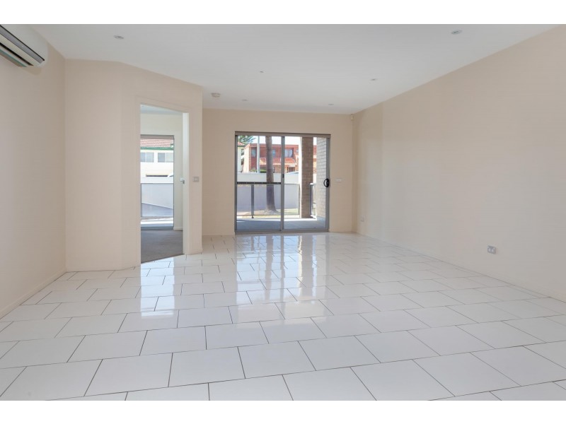 2/30 Pacific Street, Batemans Bay NSW 2536