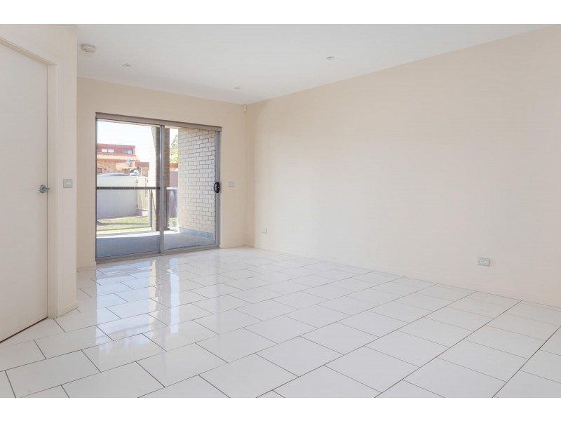 2/30 Pacific Street, Batemans Bay NSW 2536