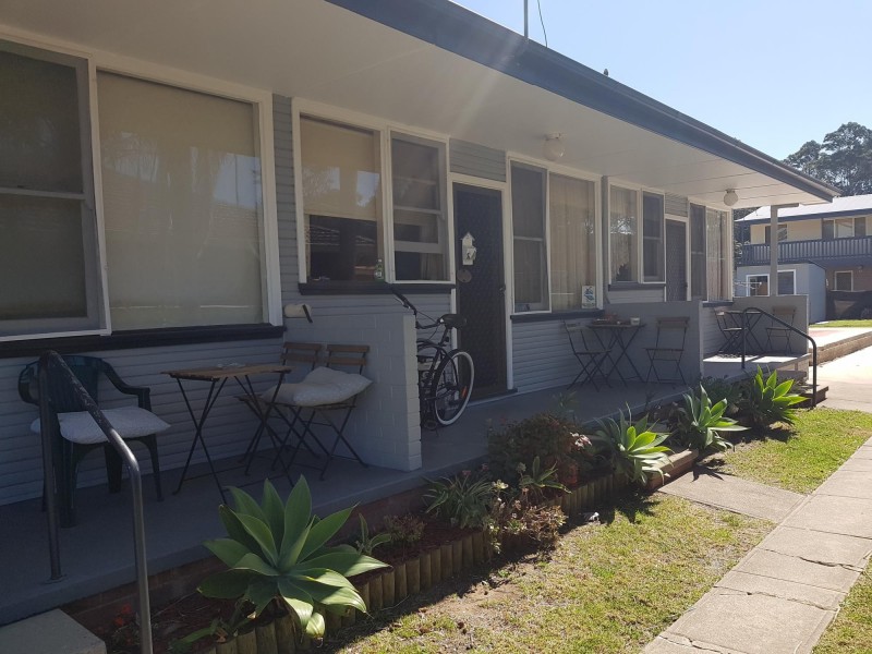 2/27 Wharf Rd, Surfside NSW 2536