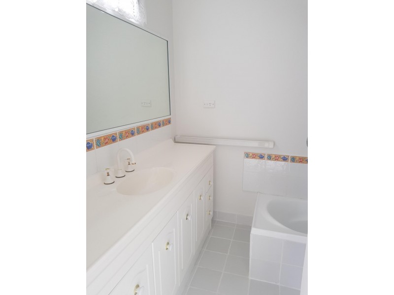 21 Pacific Street, Batemans Bay NSW 2536