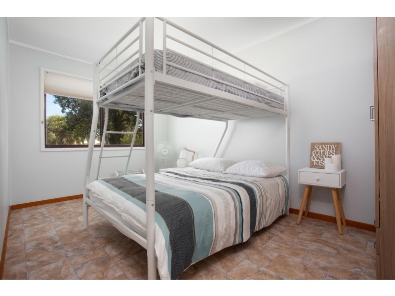 23 Hibiscus Close, Maloneys Beach NSW 2536