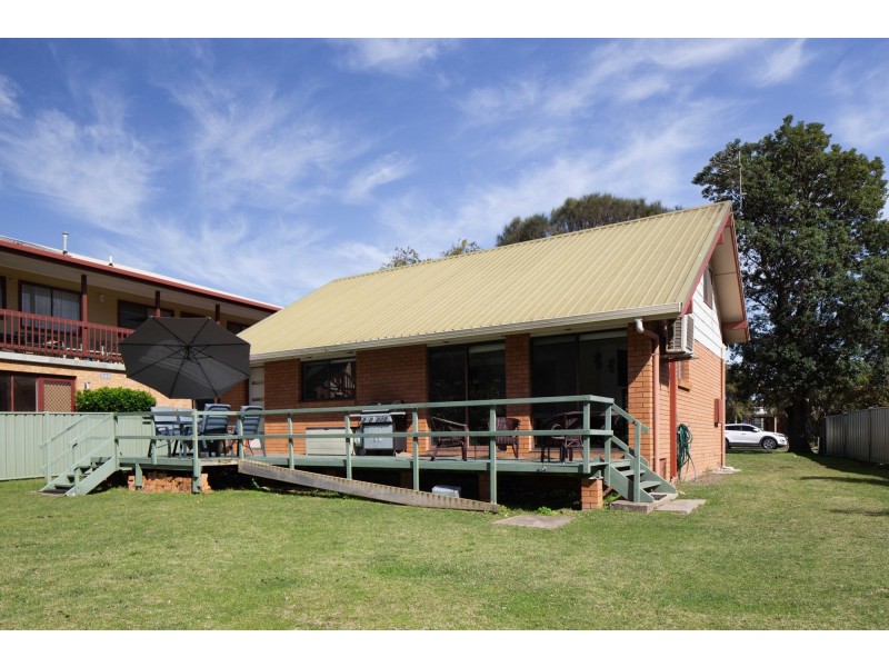 23 Hibiscus Close, Maloneys Beach NSW 2536
