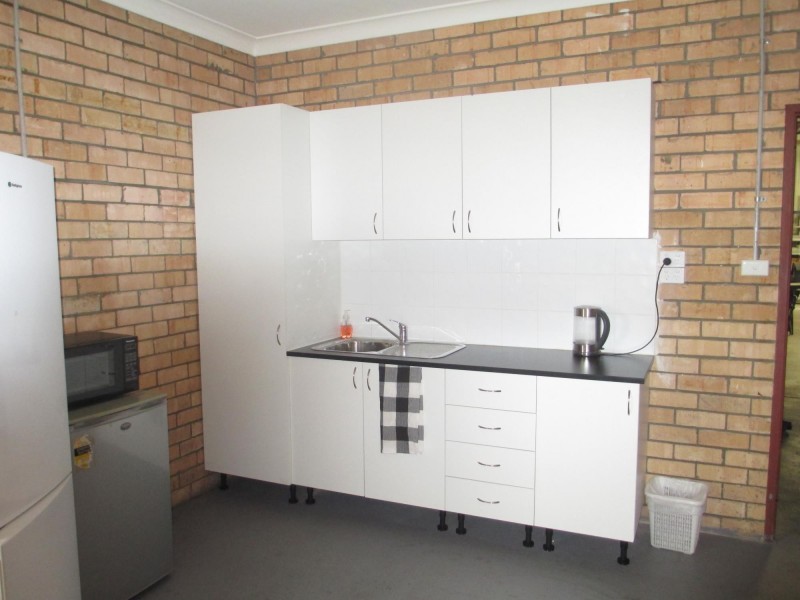 16-24 Yarragee Road, Moruya NSW 2537