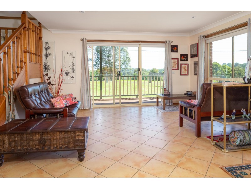 9 Bluemoor Road, North Batemans Bay NSW 2536