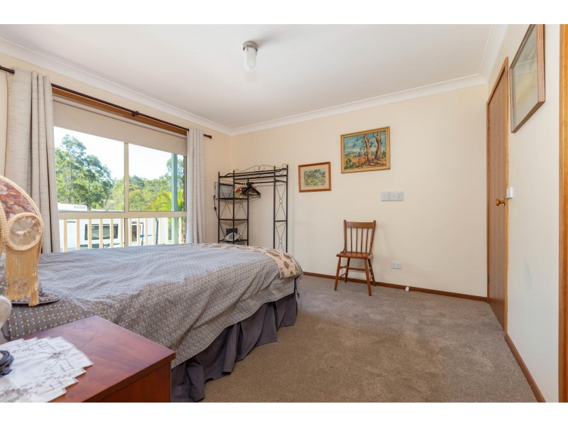 9 Bluemoor Road, North Batemans Bay NSW 2536