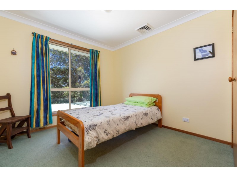 9 Bluemoor Road, North Batemans Bay NSW 2536