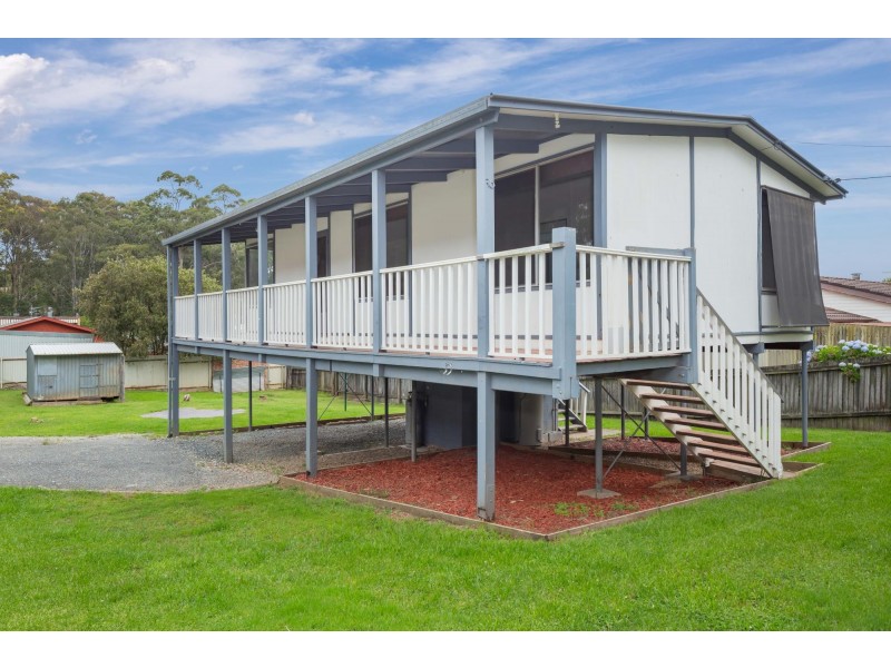 36 Clare Crescent, Batehaven NSW 2536