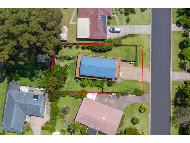 39 Parker Avenue, Surf Beach NSW 2536