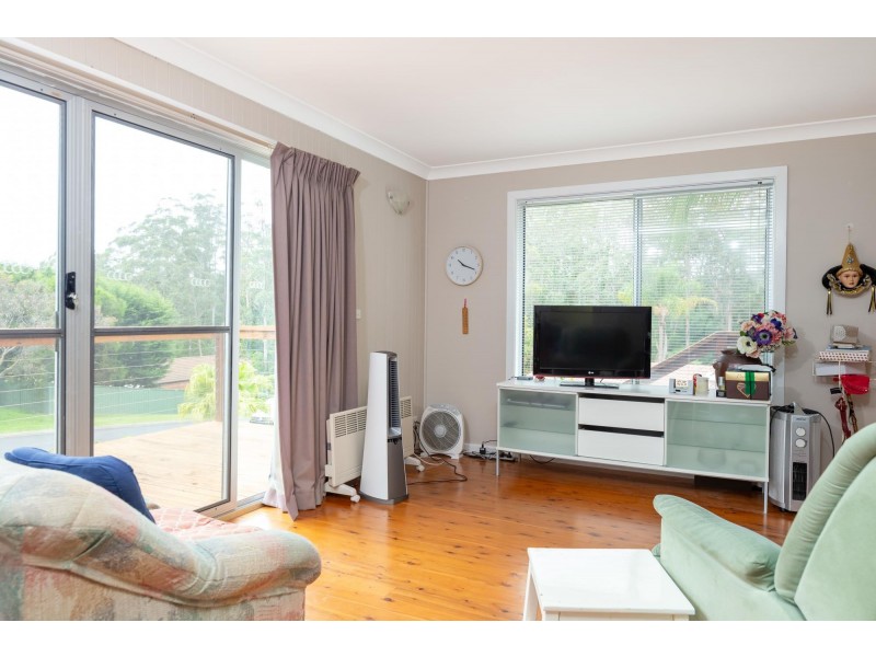 39 Parker Avenue, Surf Beach NSW 2536