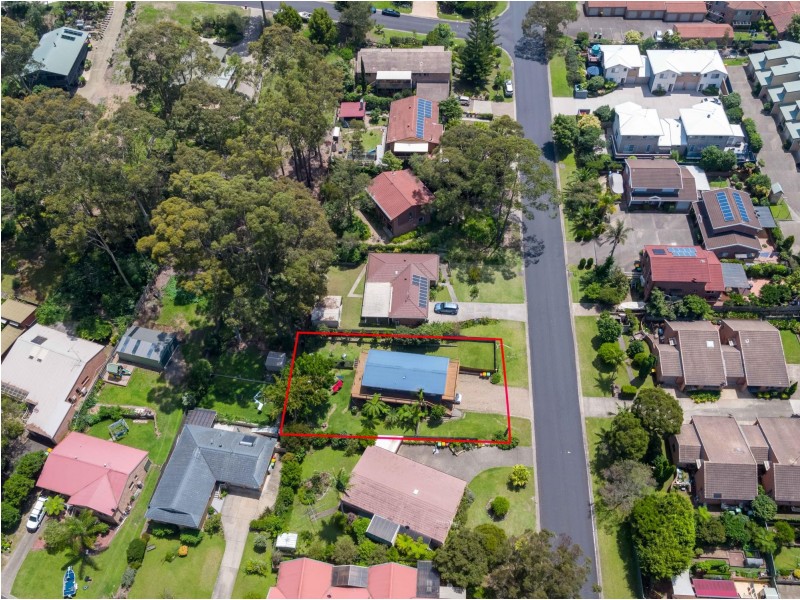 39 Parker Avenue, Surf Beach NSW 2536