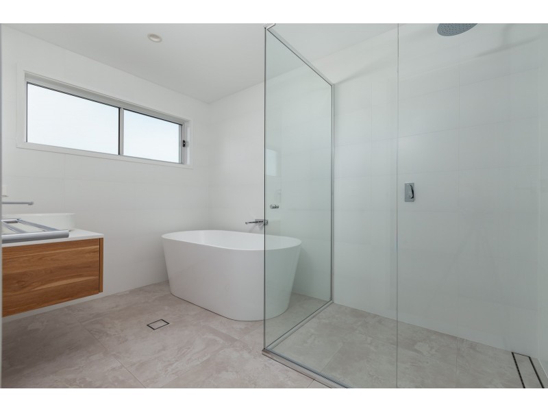 21 Jardine Road, Sunshine Bay NSW 2536