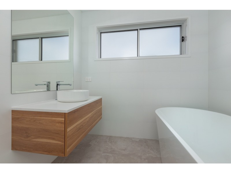 21 Jardine Road, Sunshine Bay NSW 2536