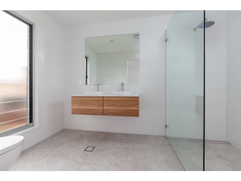 21 Jardine Road, Sunshine Bay NSW 2536