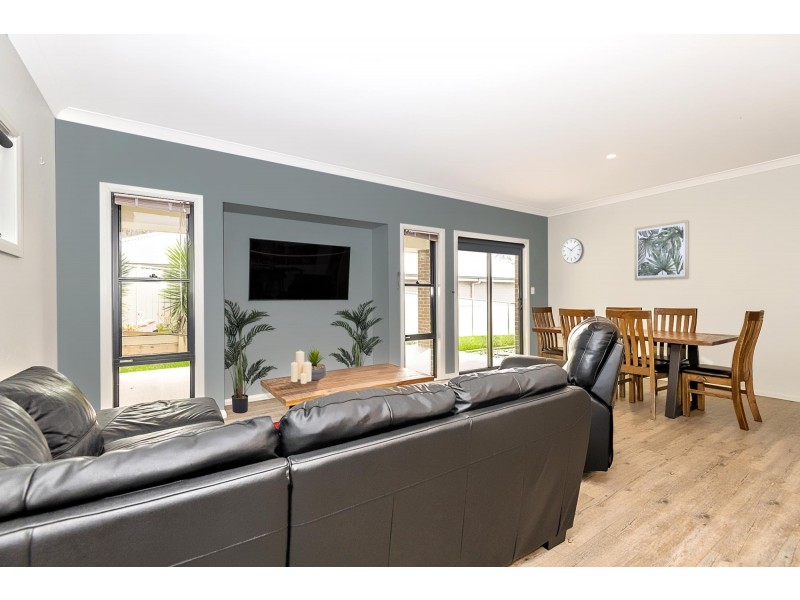 19 Luks Way, Batehaven NSW 2536