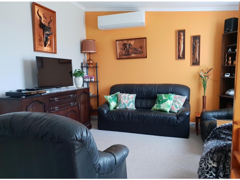 27 Tasman Street, Surf Beach NSW 2536