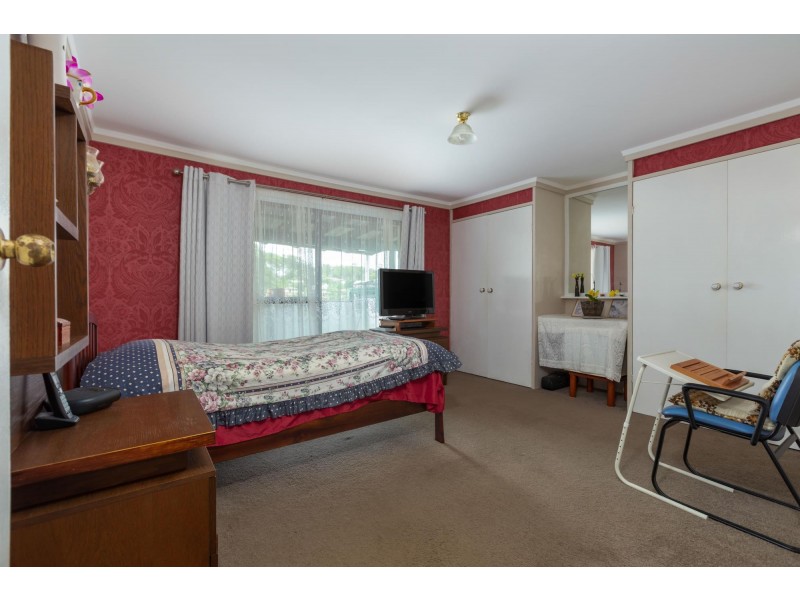 27 Tasman Street, Surf Beach NSW 2536