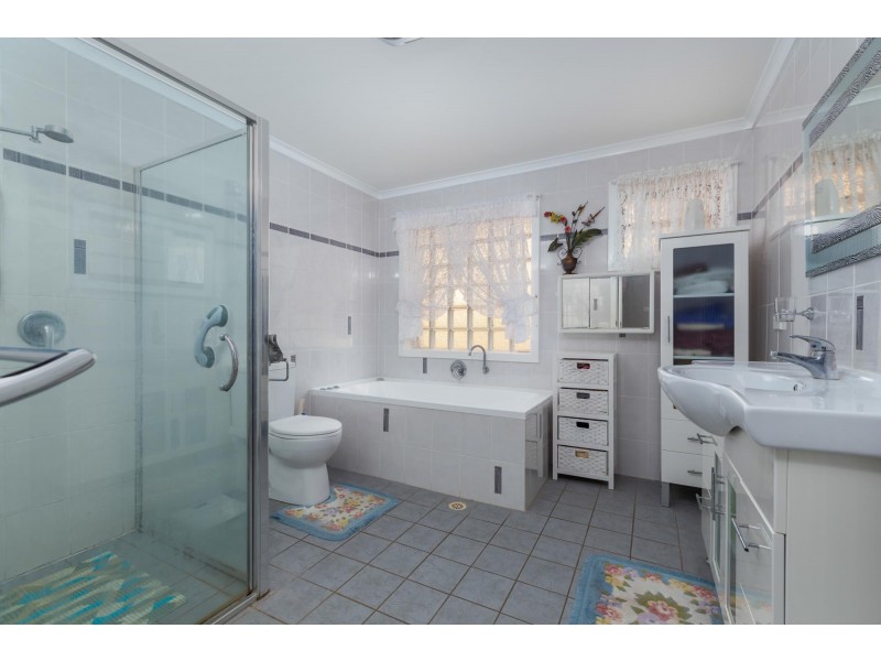 27 Tasman Street, Surf Beach NSW 2536