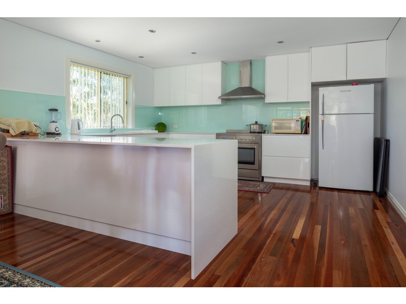 25 Oakwood Way, Catalina NSW 2536