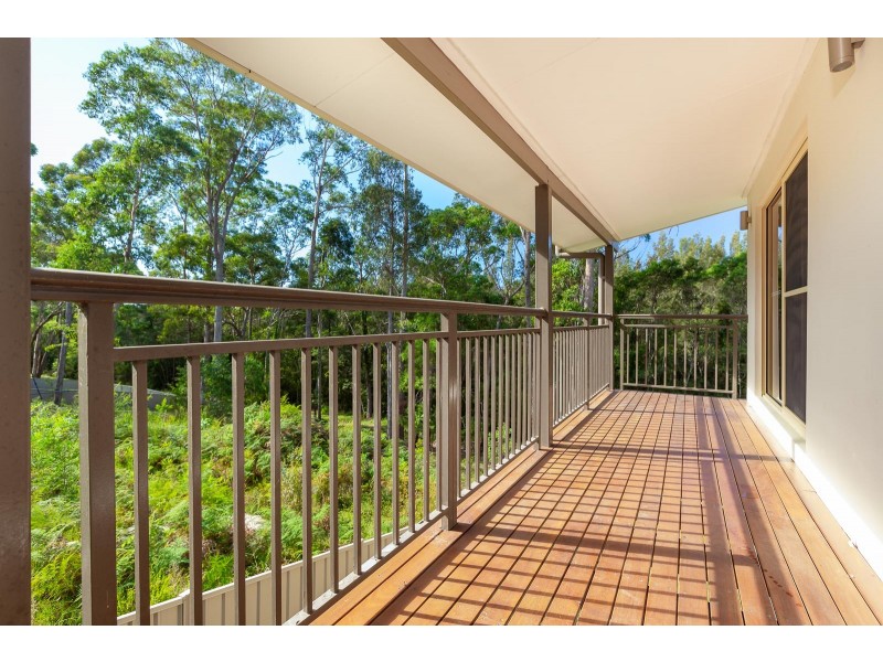 25 Oakwood Way, Catalina NSW 2536