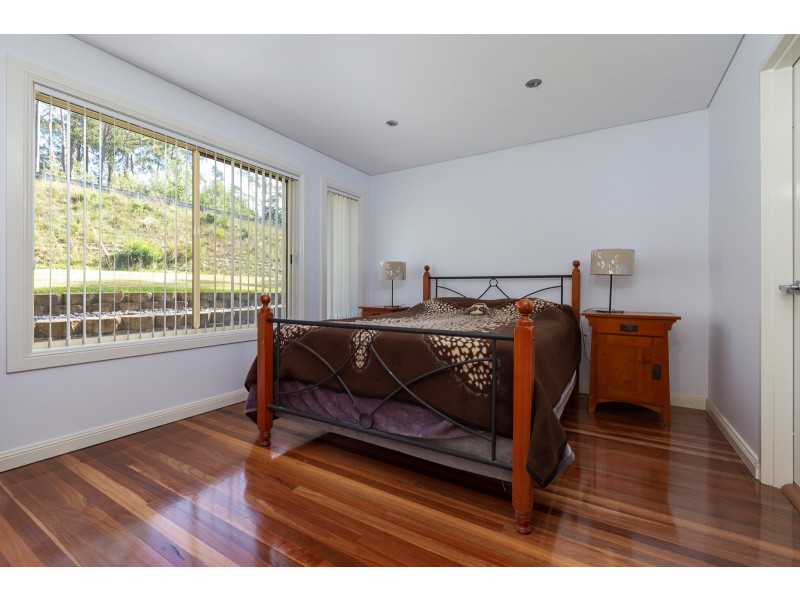 25 Oakwood Way, Catalina NSW 2536