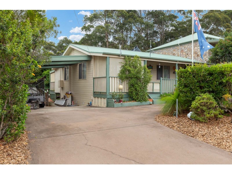 3 Scenic Place, Moruya Heads NSW 2537